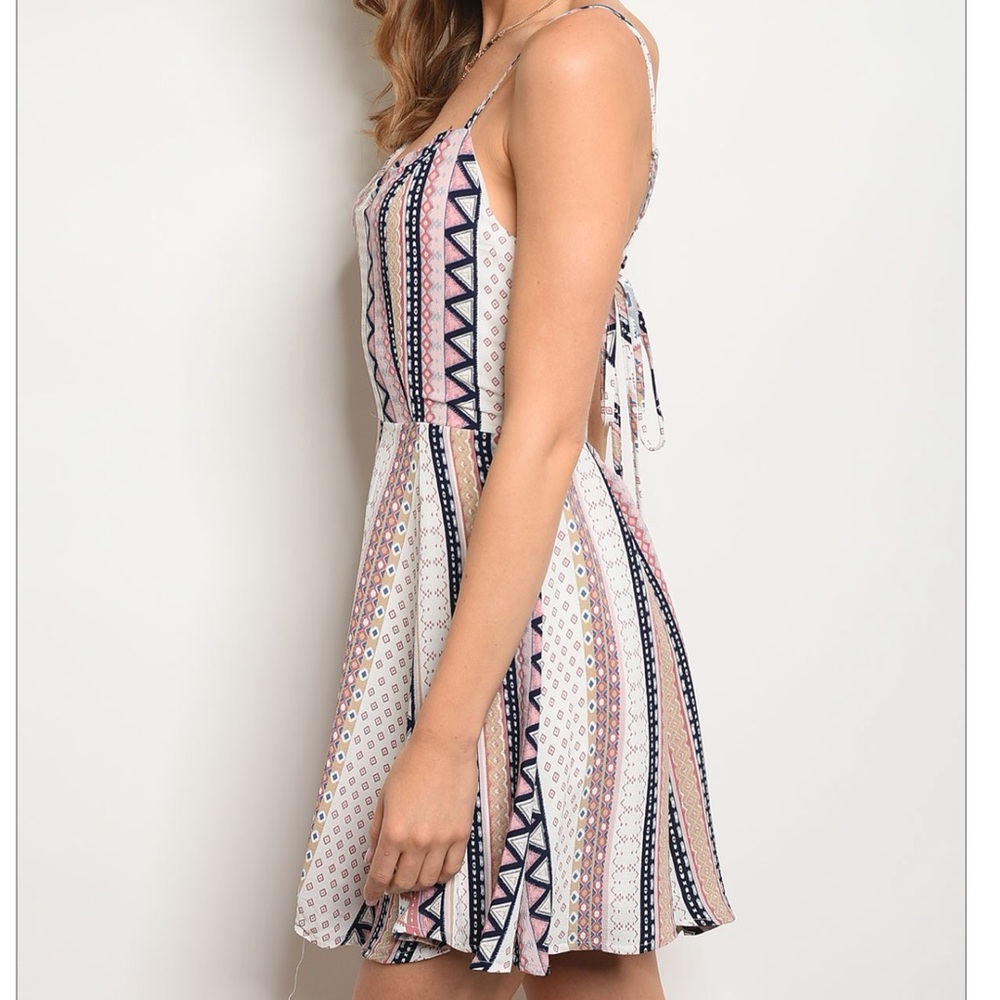 LAST Printed Fit & Flare Tie-Back Dress 06003 - Picture 3 of 4